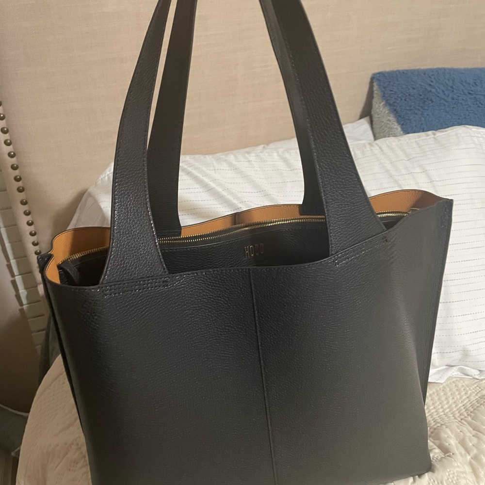 HOBO Black and Tan Tote Bag Elegant Everyday Essential